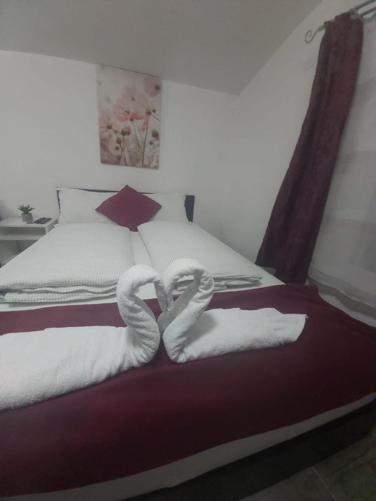 Panda Rooms Maribor Ngoại thất bức ảnh