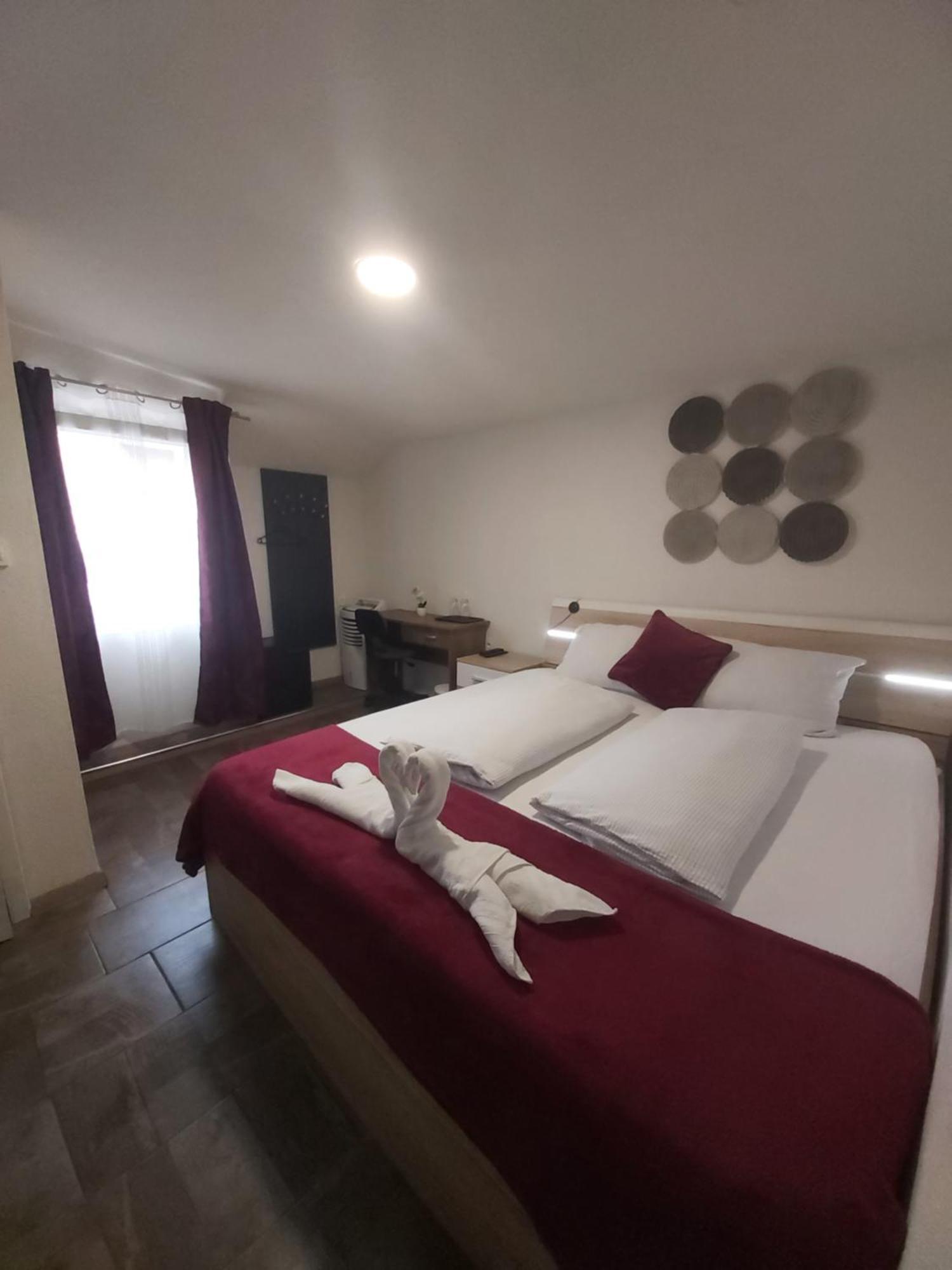 Panda Rooms Maribor Ngoại thất bức ảnh