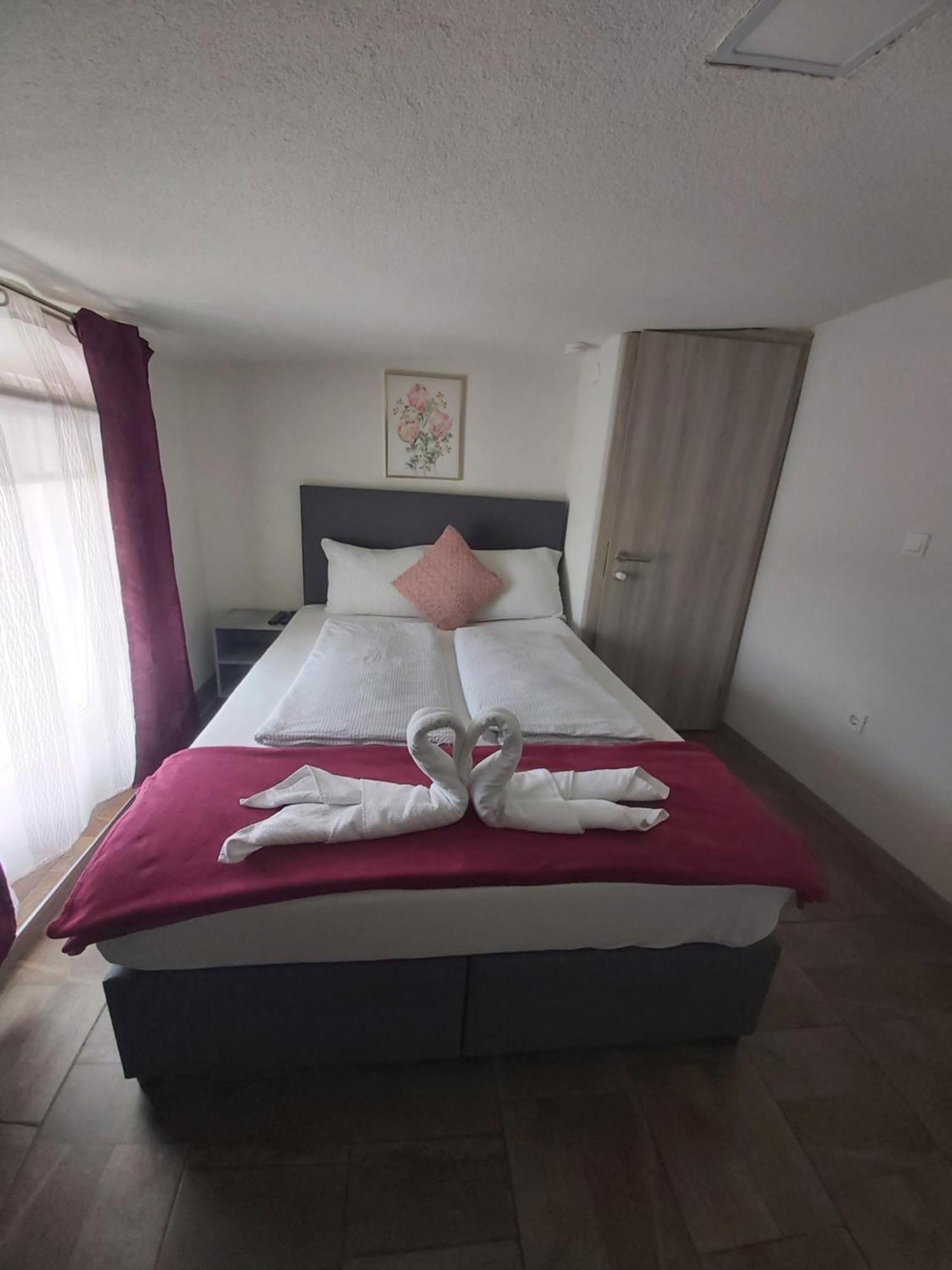 Panda Rooms Maribor Ngoại thất bức ảnh