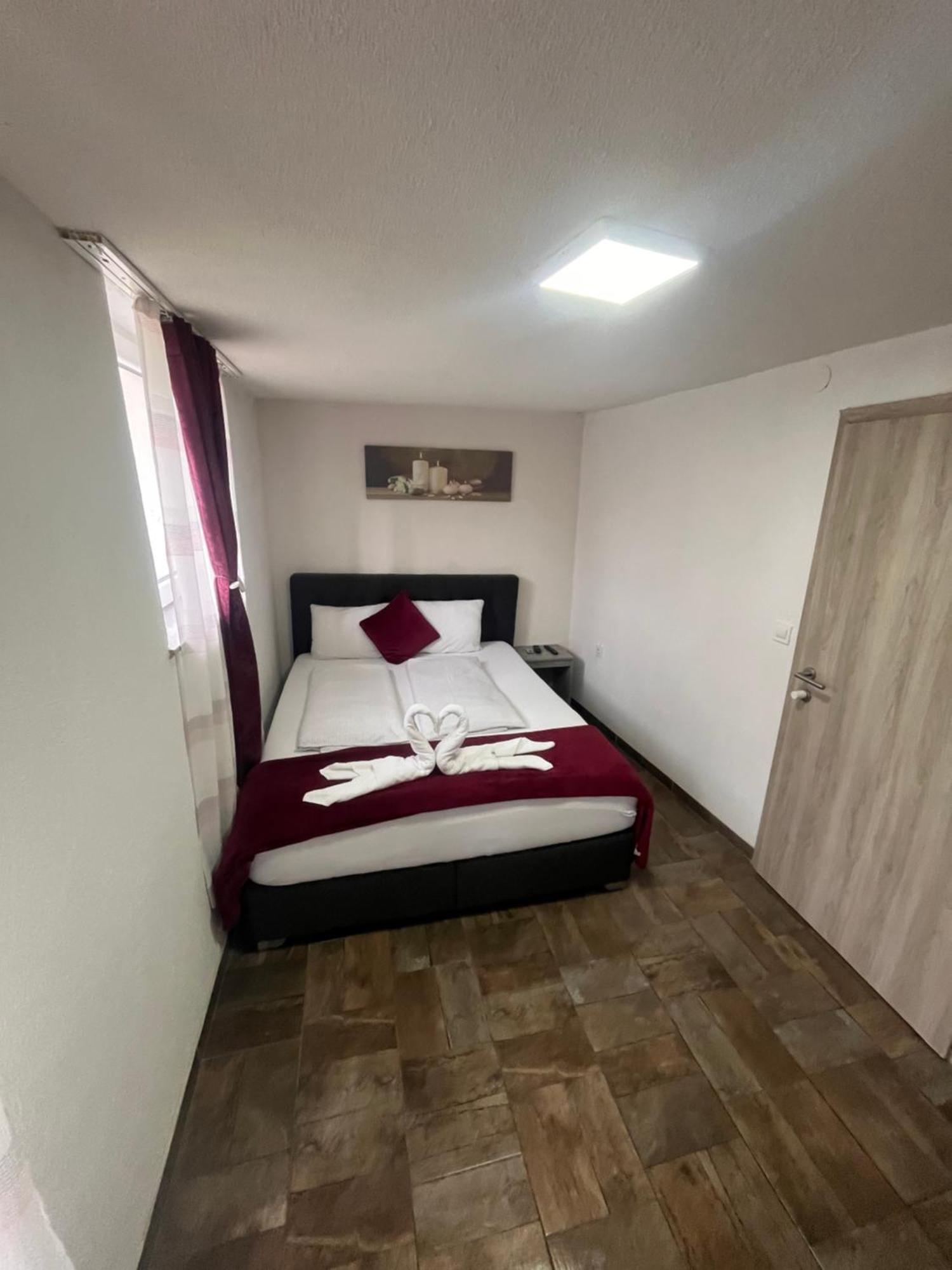 Panda Rooms Maribor Ngoại thất bức ảnh